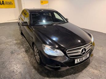 MERCEDES-BENZ E-CLASS 2.1 E220 CDI SE Saloon 4dr Diesel G-Tronic+ Euro 5 (s/s) (170 ps