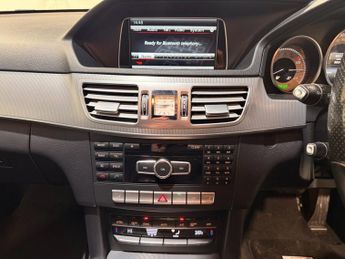 MERCEDES-BENZ E-CLASS 2.1 E220 CDI SE Saloon 4dr Diesel G-Tronic+ Euro 5 (s/s) (170 ps
