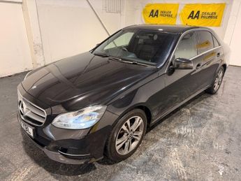 MERCEDES-BENZ E-CLASS 2.1 E220 CDI SE Saloon 4dr Diesel G-Tronic+ Euro 5 (s/s) (170 ps