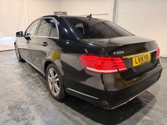 MERCEDES-BENZ E-CLASS 2.1 E220 CDI SE Saloon 4dr Diesel G-Tronic+ Euro 5 (s/s) (170 ps