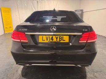 MERCEDES-BENZ E-CLASS 2.1 E220 CDI SE Saloon 4dr Diesel G-Tronic+ Euro 5 (s/s) (170 ps
