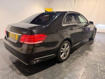 MERCEDES-BENZ E-CLASS 2.1 E220 CDI SE Saloon 4dr Diesel G-Tronic+ Euro 5 (s/s) (170 ps