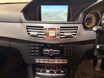 MERCEDES-BENZ E-CLASS 2.1 E220 CDI SE Saloon 4dr Diesel G-Tronic+ Euro 5 (s/s) (170 ps