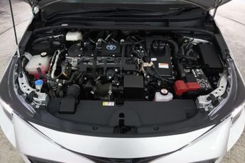 TOYOTA COROLLA 1.8 VVT-h Icon Tech CVT Euro 6 (s/s) 5dr