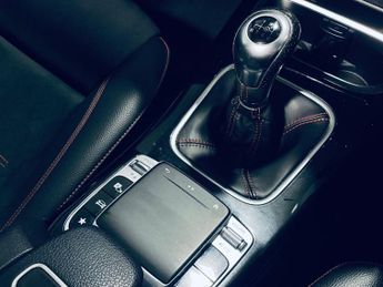 MERCEDES-BENZ A-CLASS 1.3 A200 AMG Line (Premium Plus) Saloon 4dr Petrol Manual Euro 6