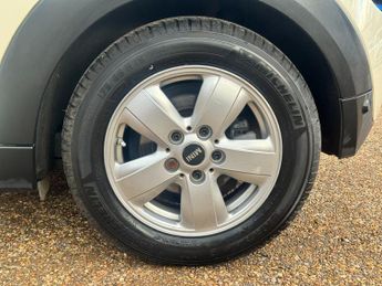 MINI HATCH 1.5 Cooper Hatchback 3dr Petrol Auto Euro 6 (s/s) (136 ps)