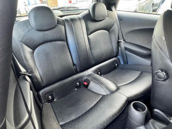 MINI HATCH 1.5 Cooper Hatchback 3dr Petrol Auto Euro 6 (s/s) (136 ps)