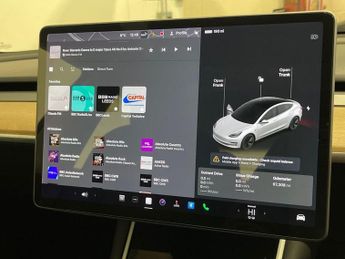 TESLA Model 3 Standard Range Plus Saloon 4dr Electric Auto RWD (241 bhp)