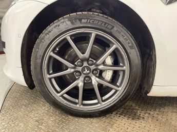 TESLA Model 3 Standard Range Plus Saloon 4dr Electric Auto RWD (241 bhp)