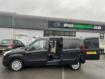 Vauxhall Combo 1.6L 105 BHP NO VAT LWB CREW 5 SEAT VAN WITH FSH (7 SERVICES) 