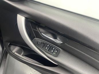 BMW 3 SERIES 2.0 320d M Sport Saloon 4dr Diesel Auto Euro 6 (s/s) (190 ps)