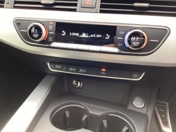AUDI A4 AVANT 2.0 TDI S line Estate 5dr Diesel S Tronic Euro 6 (s/s) (190 ps)