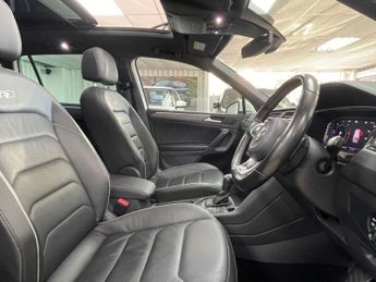 VOLKSWAGEN TIGUAN 2.0 TDI R-Line Tech SUV 5dr Diesel DSG 4Motion Euro 6 (s/s) (190