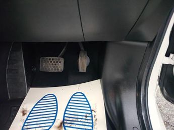 FIAT 500L 1.3 MultiJet Trekking MPV 5dr Diesel Dualogic Euro 5 (s/s) (85 b