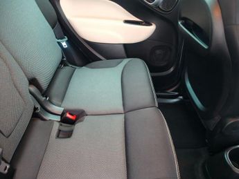 FIAT 500L 1.3 MultiJet Trekking MPV 5dr Diesel Dualogic Euro 5 (s/s) (85 b