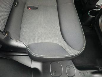 FIAT 500L 1.3 MultiJet Trekking MPV 5dr Diesel Dualogic Euro 5 (s/s) (85 b