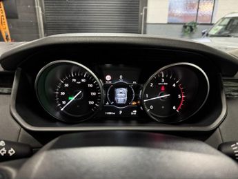 LAND ROVER DISCOVERY 5 3.0 TD V6 HSE SUV 5dr Diesel Auto 4WD Euro 6 (s/s) (258 ps)