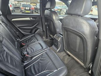 AUDI Q5 2.0 TDI S line Plus SUV 5dr Diesel S Tronic quattro Euro 5 (s/s)