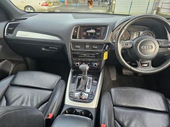 AUDI Q5 2.0 TDI S line Plus SUV 5dr Diesel S Tronic quattro Euro 5 (s/s)
