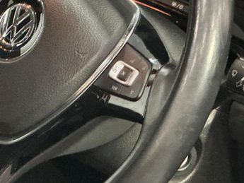 VOLKSWAGEN POLO 1.0 TSI SE Hatchback 5dr Petrol DSG Euro 6 (s/s) (95 ps)