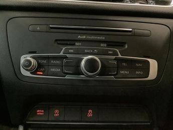 AUDI Q3 2.0 TDI S line SUV 5dr Diesel S Tronic quattro Euro 6 (s/s) (Nav