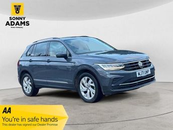 Volkswagen Tiguan 1.5 TSI Life SUV 5dr Petrol DSG Euro 6 (s/s) (150 ps)