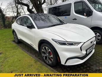 Ford Mustang Extended Range 91kWh SUV 5dr Electric Automatic AWD (351 ps)