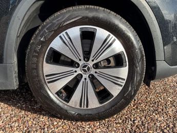 MERCEDES-BENZ EQA EQA 250 66.5kWh Sport SUV 5dr Electric Auto 