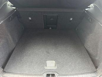 VOLVO XC40 Recharge 69kWh Core SUV 5dr Electric Auto 