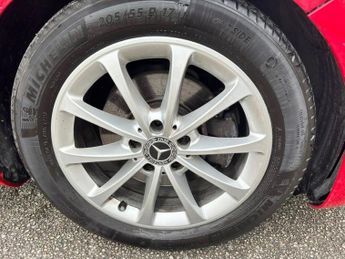 MERCEDES-BENZ A-CLASS 1.3 A200 Sport (Executive) Hatchback 5dr Petrol 7G-DCT Euro 6 (s