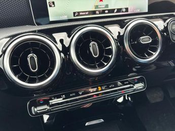 MERCEDES-BENZ A-CLASS 1.3 A200 Sport (Executive) Hatchback 5dr Petrol 7G-DCT Euro 6 (s