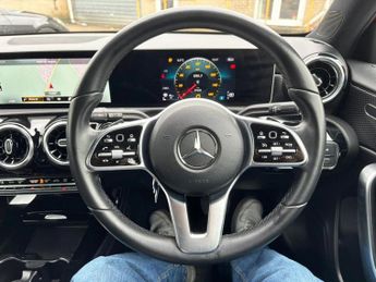 MERCEDES-BENZ A-CLASS 1.3 A200 Sport (Executive) Hatchback 5dr Petrol 7G-DCT Euro 6 (s