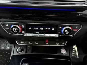 AUDI Q5 2.0 TDI 40 Edition 1 SUV 5dr Diesel S Tronic quattro Euro 6 (s/s