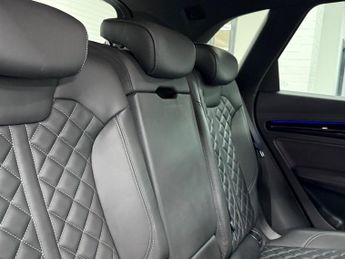 AUDI Q5 2.0 TDI 40 Edition 1 SUV 5dr Diesel S Tronic quattro Euro 6 (s/s