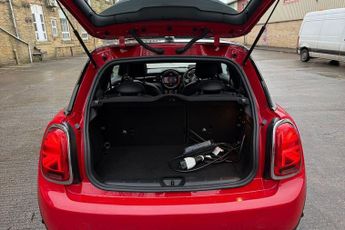 MINI Electric Hatch Cooper SE 32.6kWh Level 3 Hatchback 3dr Electric Auto (184 ps) P