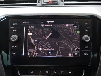 VOLKSWAGEN PASSAT 1.5 TSI EVO SEL Saloon 4dr Petrol DSG Euro 6 (s/s) (150 ps)