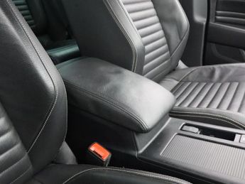 VOLKSWAGEN PASSAT 1.5 TSI EVO SEL Saloon 4dr Petrol DSG Euro 6 (s/s) (150 ps)