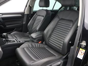 VOLKSWAGEN PASSAT 1.5 TSI EVO SEL Saloon 4dr Petrol DSG Euro 6 (s/s) (150 ps)