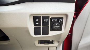 TOYOTA PRIUS 1.8 VVT-h T Spirit CVT Euro 5 (s/s) 5dr