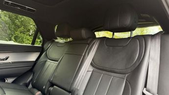 LAND ROVER RANGE ROVER SPORT 3.0 D300 MHEV Dynamic SE Auto 4WD Euro 6 (s/s) 5dr