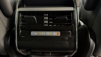 LAND ROVER RANGE ROVER SPORT 3.0 D300 MHEV Dynamic SE Auto 4WD Euro 6 (s/s) 5dr