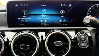 MERCEDES-BENZ CLA 1.3 CLA200 AMG Line Coupe 7G-DCT Euro 6 (s/s) 4dr