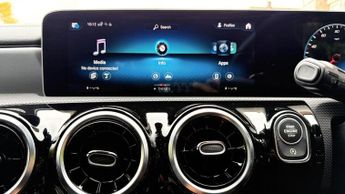 MERCEDES-BENZ CLA 1.3 CLA200 AMG Line Coupe 7G-DCT Euro 6 (s/s) 4dr