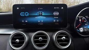 MERCEDES-BENZ GLC 2.0 GLC300de 13.5kWh AMG Line (Premium) Coupe G-Tronic+ 4MATIC E