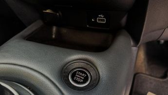 NISSAN JUKE 1.0 DIG-T Tekna DCT Auto Euro 6 (s/s) 5dr