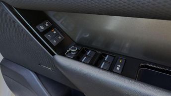 LAND ROVER RANGE ROVER VELAR 2.0 D240 S Auto 4WD Euro 6 (s/s) 5dr