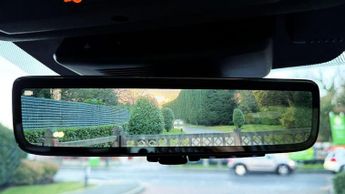 LAND ROVER DISCOVERY SPORT 2.0 P200 MHEV R-Dynamic SE Auto 4WD Euro 6 (s/s) 5dr