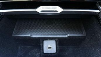 LAND ROVER RANGE ROVER 3.0 D300 MHEV SE Auto 4WD Euro 6 (s/s) 5dr