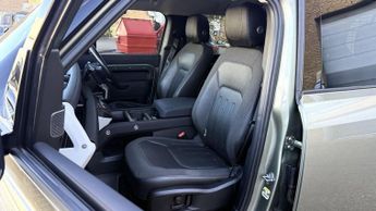 LAND ROVER DEFENDER 110 2.0 SD4 First Edition Auto 4WD Euro 6 (s/s) 5dr