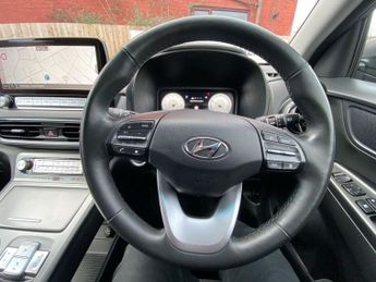 HYUNDAI KONA 64kWh Premium SUV 5dr Electric Auto (10.5kW Charger) (204 ps)